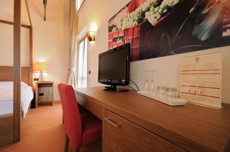 Agriturismo Colombarino Villa Desenzano del Garda Oda fotoğraf